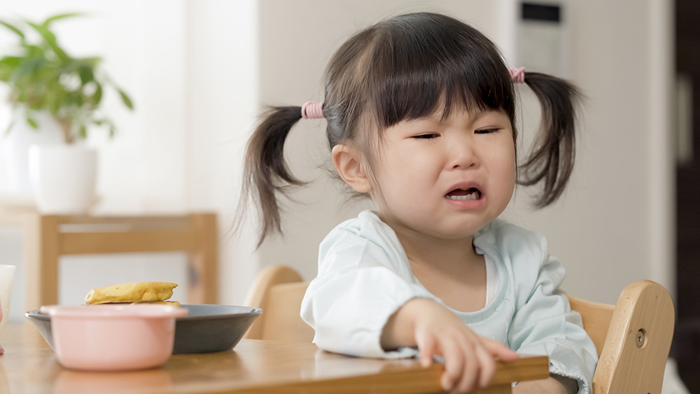 イヤイヤ期はどう接したらいい？ダメな対応や乗り越え方を紹介 | 0歳